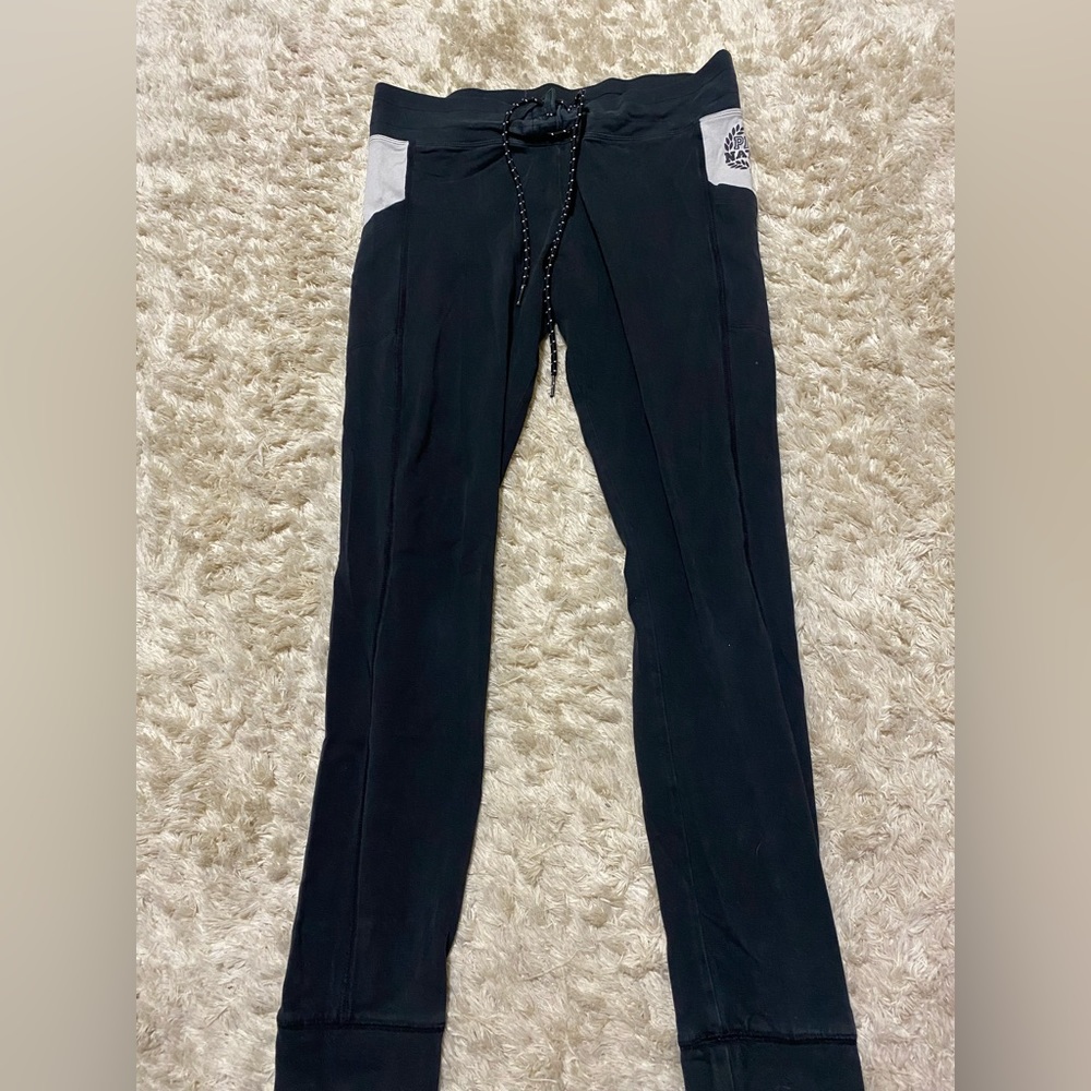 PINK Leggings. Size Large